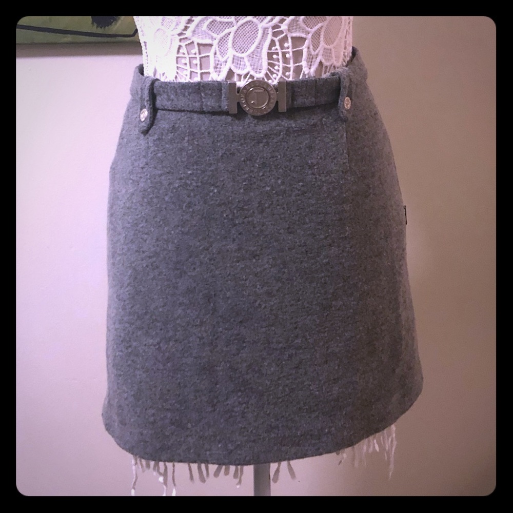 Elegant Gray Wool Skirt